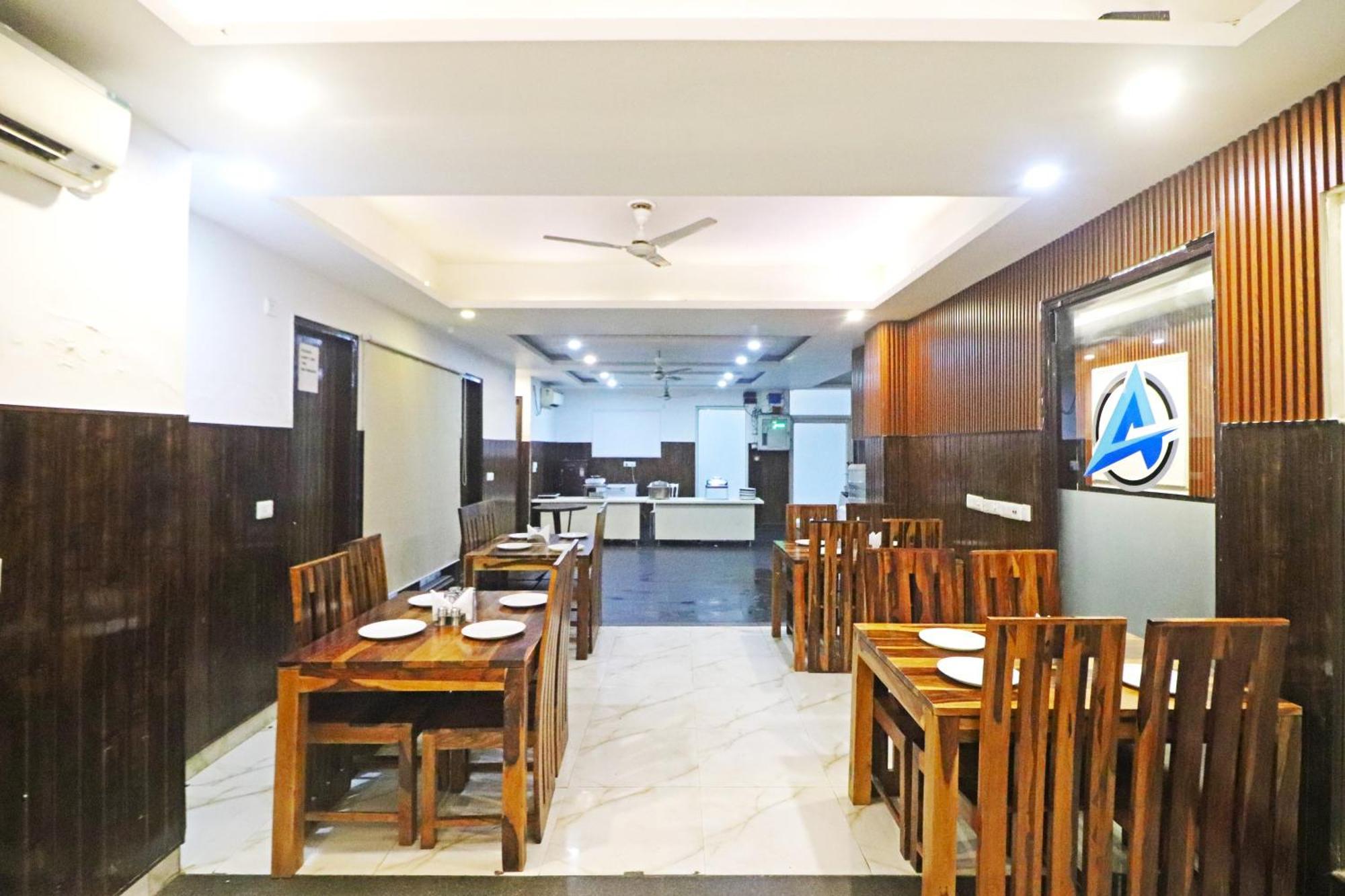 Hotel Mayda Prime Near Delhi Airport New Delhi Bagian luar foto